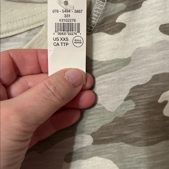 Aerie woman’s oversized! Short Sleeve Camo Tee - Green and grey. XXS. NWT - Picture 4 of 10
